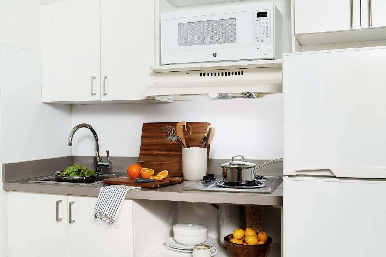 Intown Suites Extended Stay Jacksonville Fl St Johns Bluff Rd Εξωτερικό φωτογραφία
